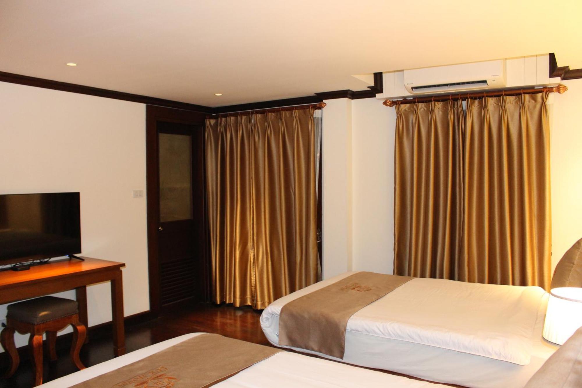 Lux Hotel 루앙프라방 외부 사진